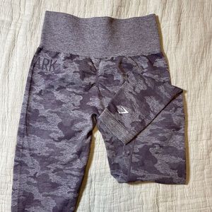 GYMSHARK Camo Seamless Leggings - Lavender Grey - Small